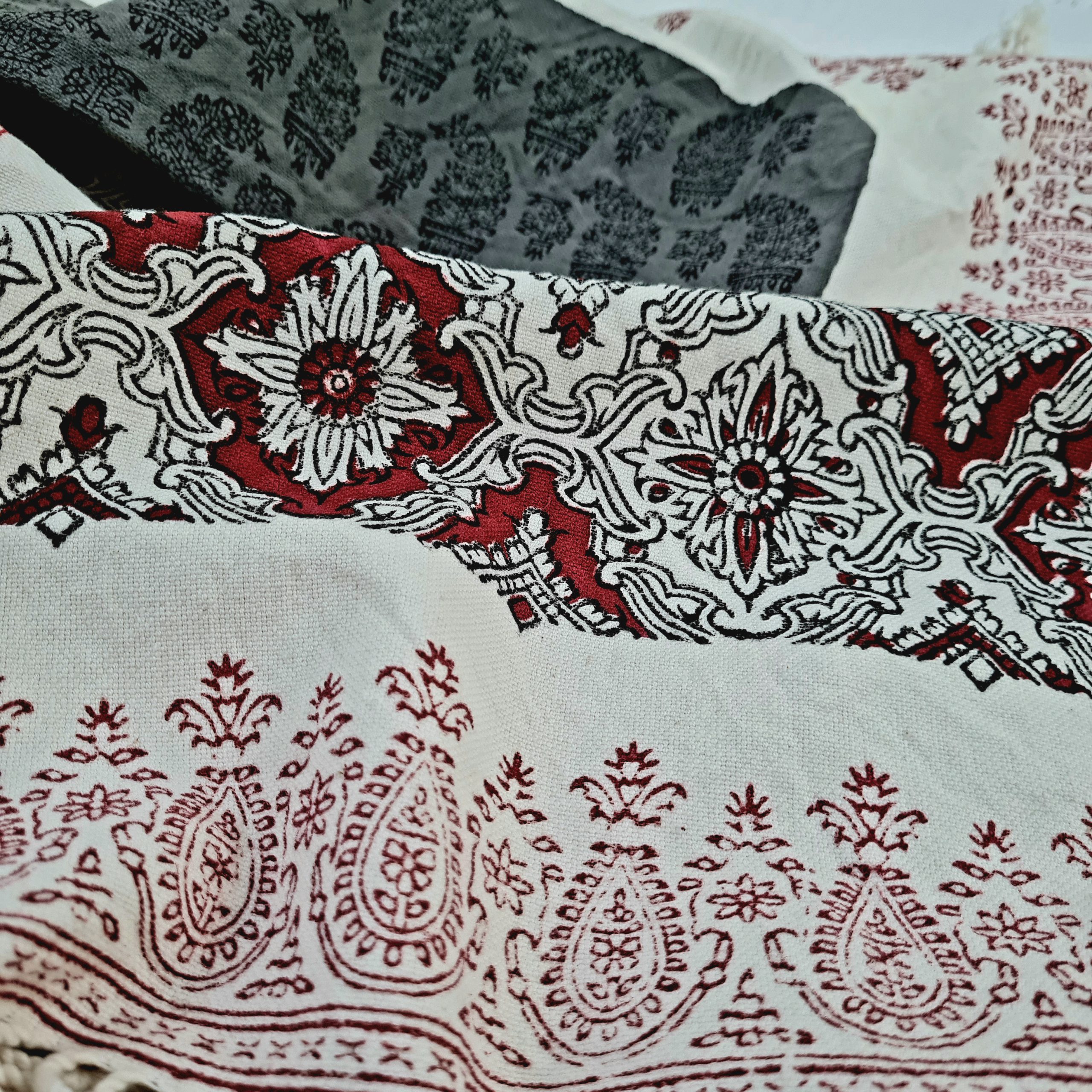 Haft-Aqlim Tablecloth