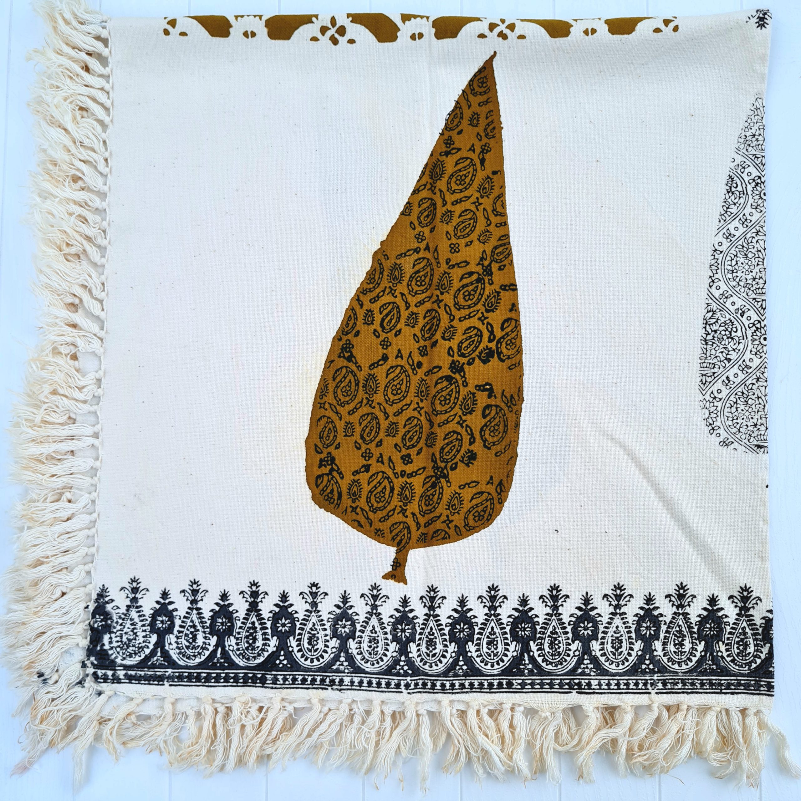 Roshana Tablecloth
